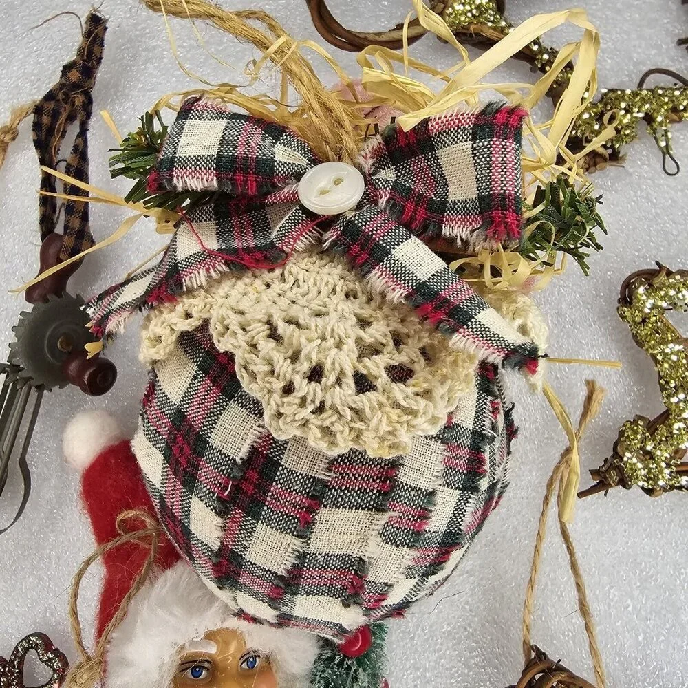 Set Of 8 Primitive Christmas‎ Ornaments Country Grapevine Santa Plaid Snowflake